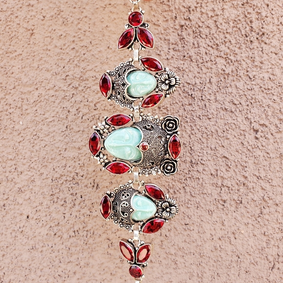 New Carved 3 Blue Goddess Face Garnet 925 Silver Bracelet. - Picture 9 of 15